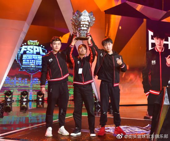 王者荣耀花木兰半肉出装攻略与最佳顺序